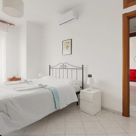 Appartamento Piazzale Brescia- Cosy With Balcony